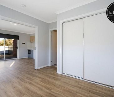 2/2 Pitmedden Drive, West Wodonga - Photo 4