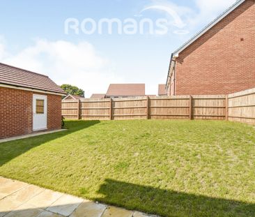 Sadler Crescent, Wokingham, RG40 - Photo 3