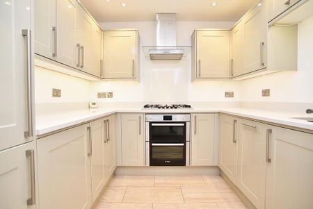 2 bedroom apartment to rent - Photo 3