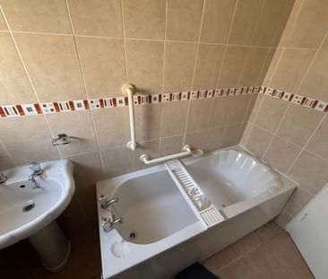 Hillside Road, Glasgow, G43 1BY - Photo 4