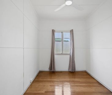 Charming 3-Bedroom Cottage on a Corner Block in Booval - Photo 1