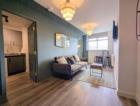 1 bedroom apartment to rent - Photo 2