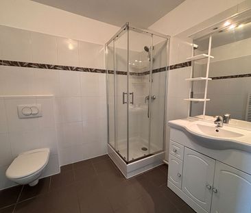 Location Appartement 2 pièces 47m² - Photo 4