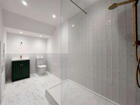 Blenheim Terrace, Scarborough, YO12 - Photo 5