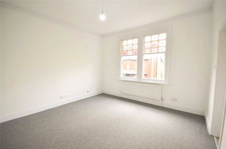 2, 6 Sherwood Avenue, Sale, Manchester, M33 2AJ - Photo 2