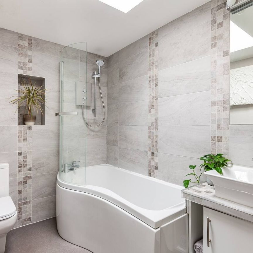 1 Bed Flat, Dartmouth Road, SE26 - Photo 1