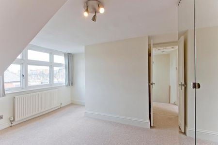 2 bedroom apartment to rent - Photo 4