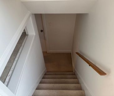 For Lease - 6 Prince Charles Drive Unit# Lower, Halton Hills, Ontario - Photo 2