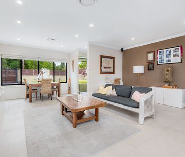 Private family entertainer with easy living appeal - Photo 1