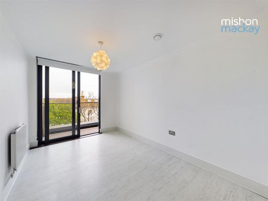 2 bedroom penthouse to rent - Photo 1