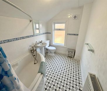 2 bedroom terraced house to rent - Photo 6