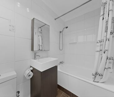 11/15 Shaftesbury Street Essendon - Photo 3