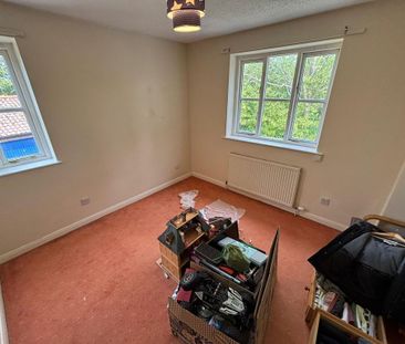 2 bedroom end of terrace house to rent - Photo 3
