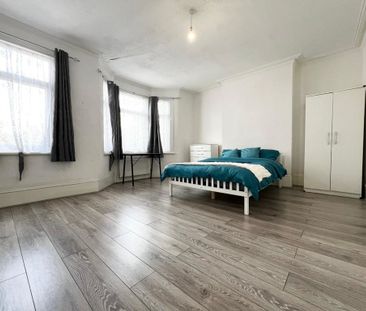 Room in a Shared House, Waldeck Road, N15 - Photo 1