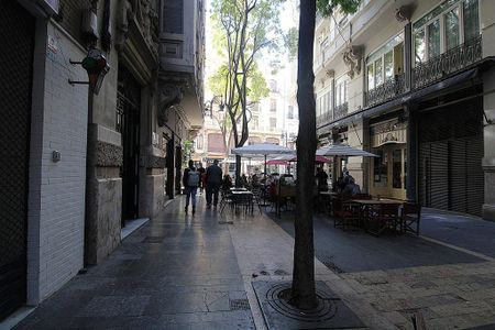 4 room luxury Flat for rent in Valencia, Spain - Photo 2