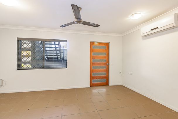 3/6 Humphrey Street, West End - Photo 1