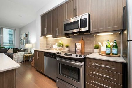 For Lease - 1171 Queen Street Unit# 306, Toronto, Ontario - Photo 3