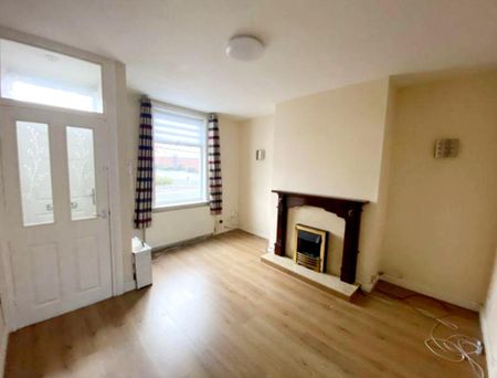 2 bedroom terraced house to rent - Photo 3