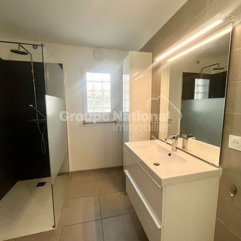 ROGNONAS - Appartement spacieux avec 2 chambres., - Photo 1