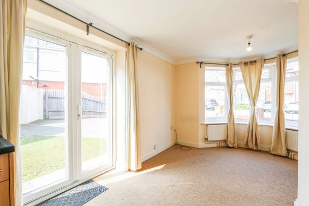 1 bedroom apartment to rent Priory View Road, Bournemouth, BH9 - Photo 1