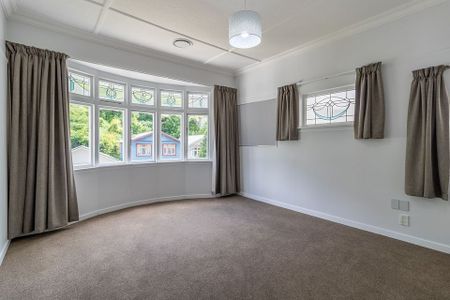 Newly Renovated 5 bed Home - Available 20th Jan - Photo 5