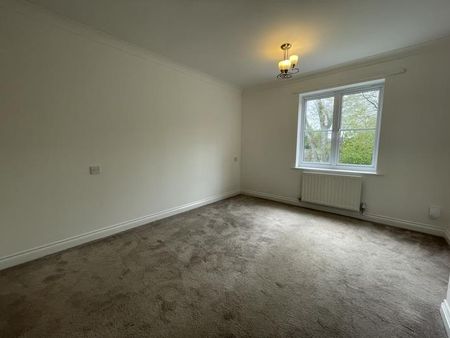 6 bedroom detached house to rent - Photo 5
