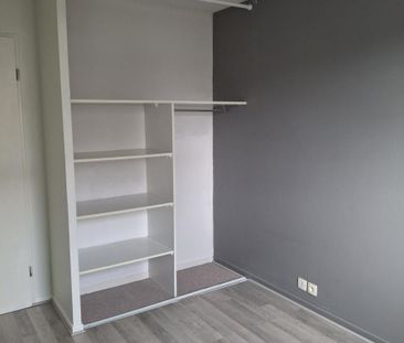 Résidence Les Jardins d'Antan à CUSSET - F2 avec balcon & parking - Photo 4