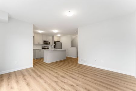 For Lease - 1023 Creekway Private, Kanata, Ontario - Photo 2