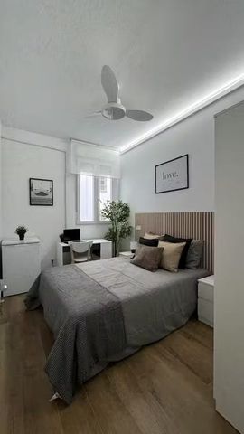 Calle de Concepción Jerónima, Madrid, Community of Madrid 28012 - Photo 5