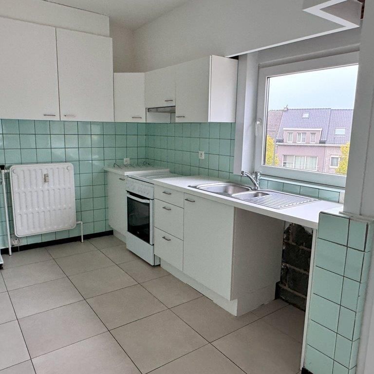 Centraal gelegen appartement met 3 slaapkamers en terras. - Foto 1