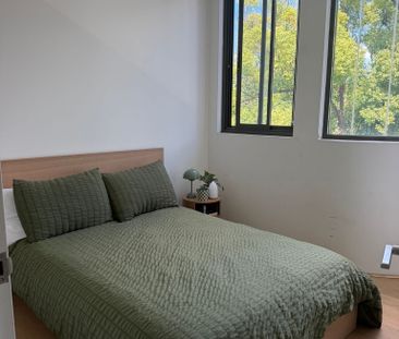 Redfern - Photo 2