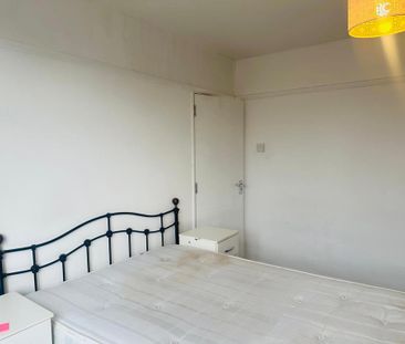 4 bedroom semi-detached house to rent - Photo 1