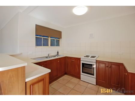 Location, Location! - Photo 5