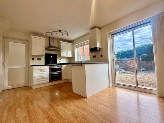 2 bedroom semi-detached house to rent - Photo 1