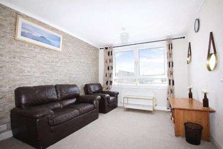 2 bedroom maisonette to rent - Photo 2