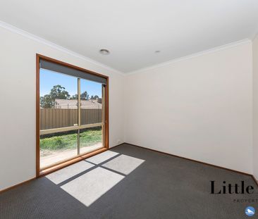 20/20 Burdett Cres, Theodore ACT 2905 - Townhouse For Rent | Domain - Photo 1