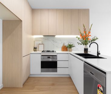 4/128 Porter Road, Heidelberg Heights VIC 3081 - Photo 6