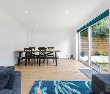 Field Common Lane, Walton-on-thames, Surrey, KT12 - Photo 5