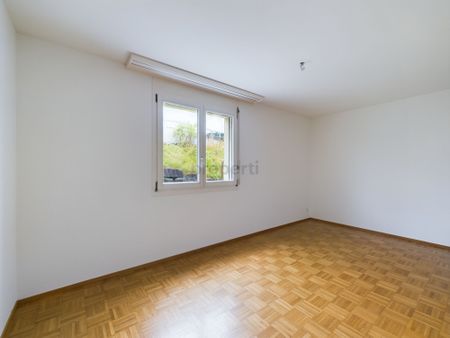 Bright 4.5-room apartment in Winikon - Photo 3