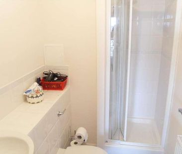 Brand House, Coombe Way, GU14 - Photo 4