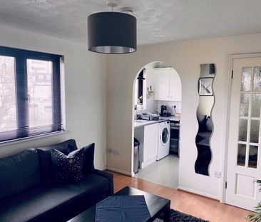 1 Bed Flat, Francis St, E15 - Photo 1