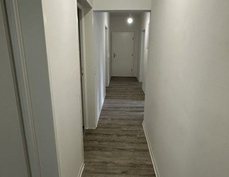 Erstbezug nach Sanierung ! Wunderschöne 4 Zimmer-Wohnung. - Foto 1