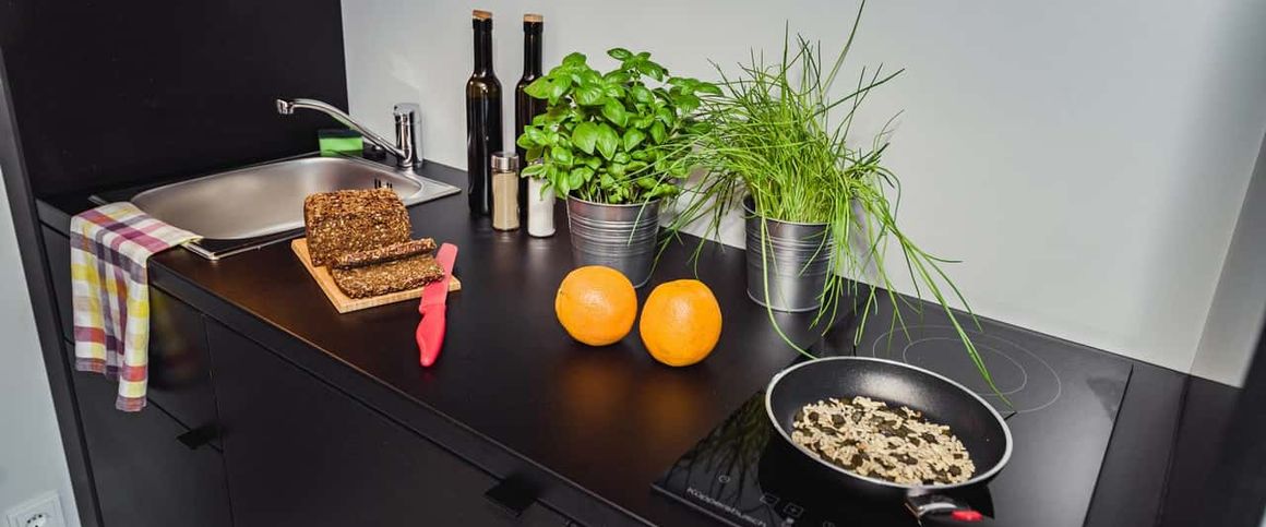 Classic Balcony - Short Term - Floor 4 - Photo 1