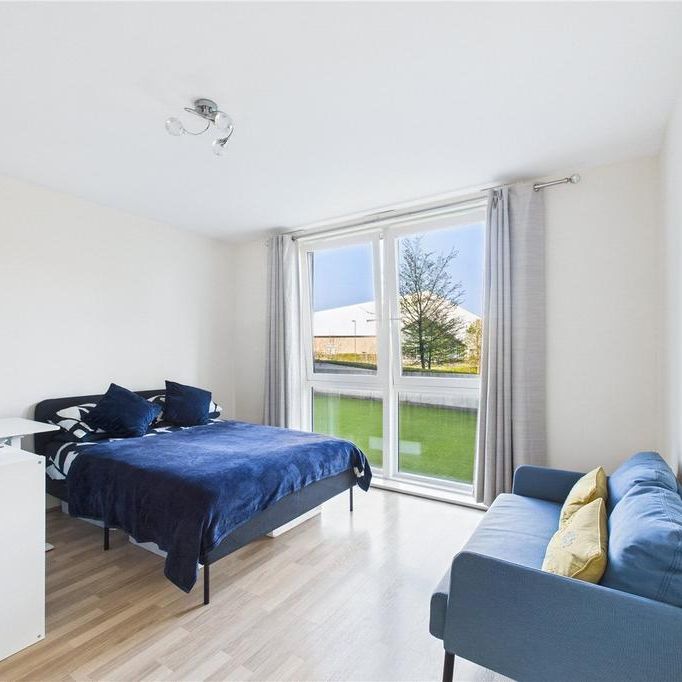 Studio to rent - Photo 1