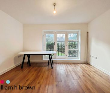 Riverside Close, Romford - Photo 4