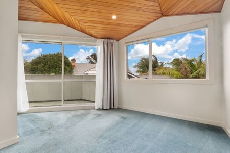Live the Herne Bay Dream in this Spacious Townhouse - Photo 2