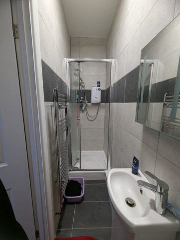 Room in a Shared House, Gordon Street, CV1 - Photo 4