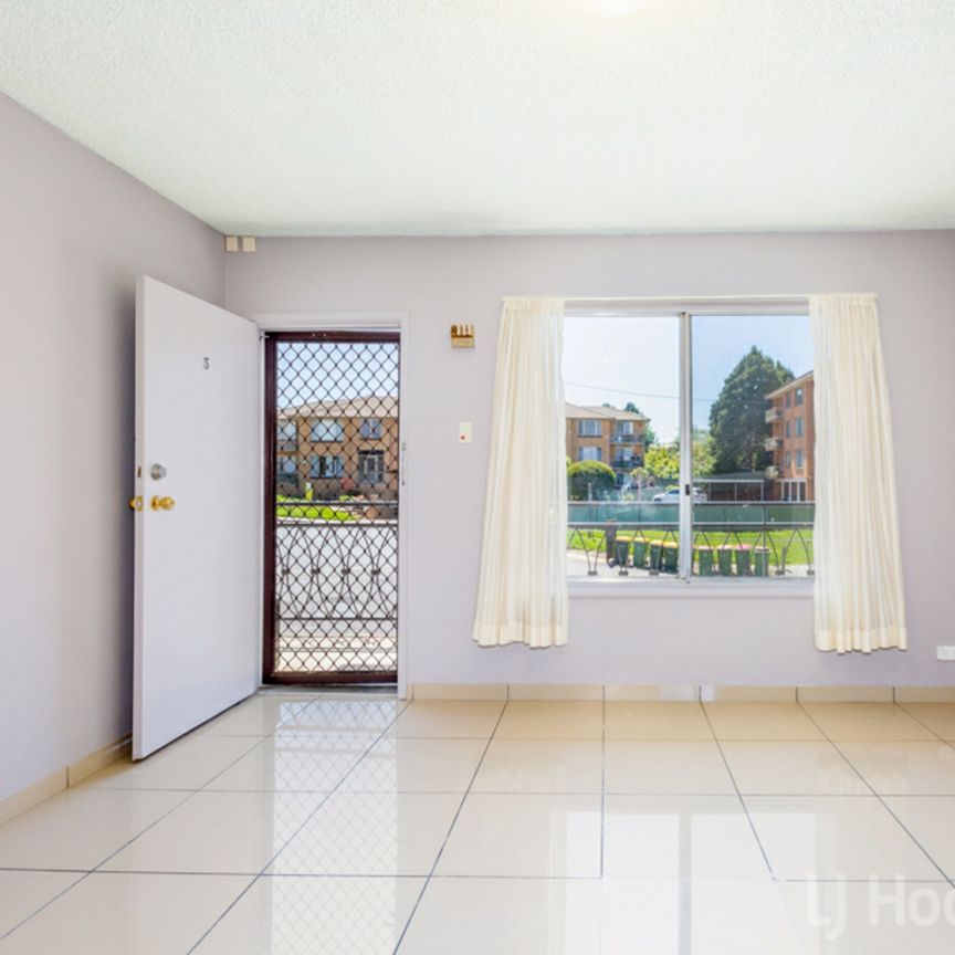 First Floor 2 Bedroom Unit - Photo 1