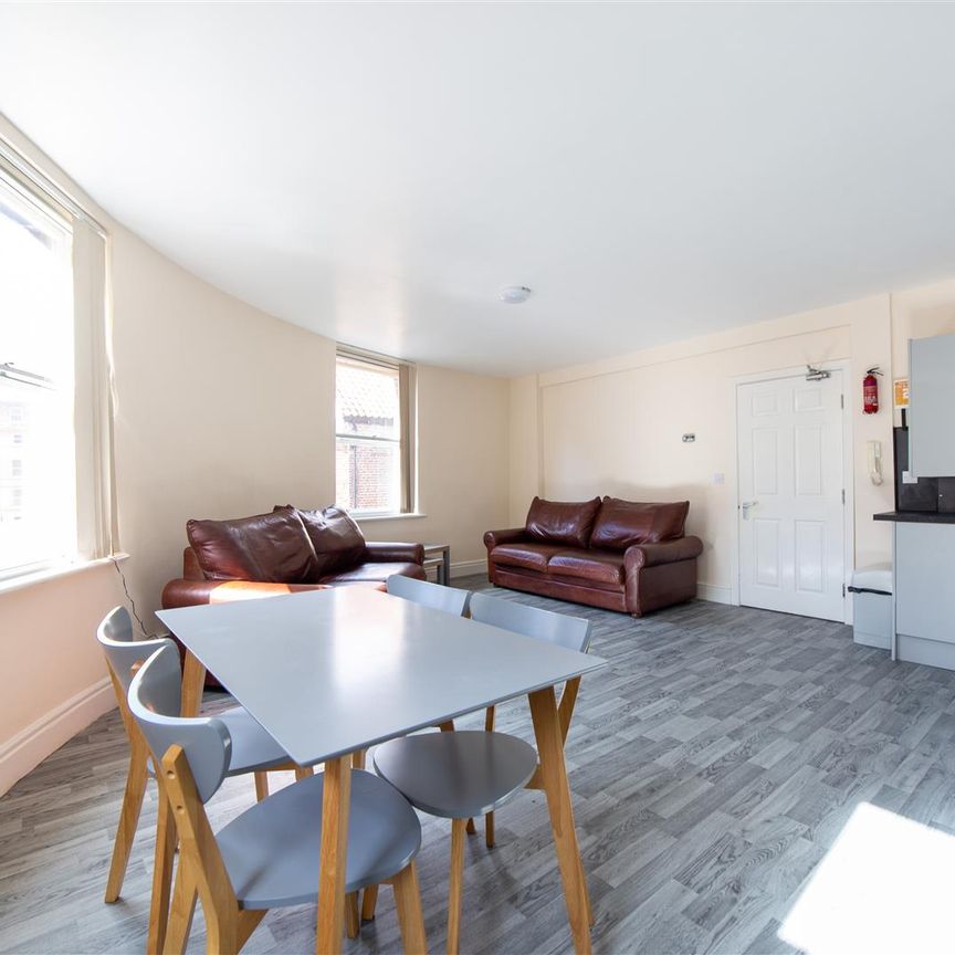 4 bed apartment to rent in Fenkle Street, Newcastle Upon Tyne, NE1 - Photo 1
