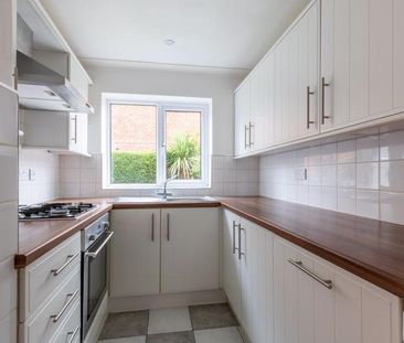 3 bedroom terraced house to rent - Photo 5